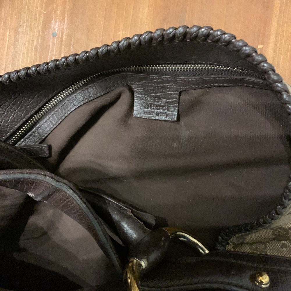 Gucci Handbag - Picture 2 of 2